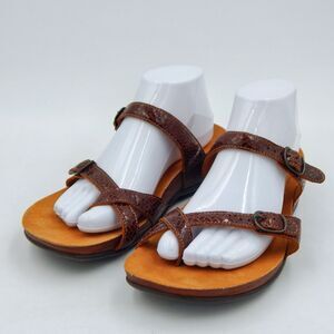 SAS Shelly Sandals Brown Leather Snake Print Round Toe Loop Buckle Strap 9.5M